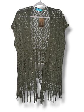 Francesca’s Buttons open knit open front fringed cardigan